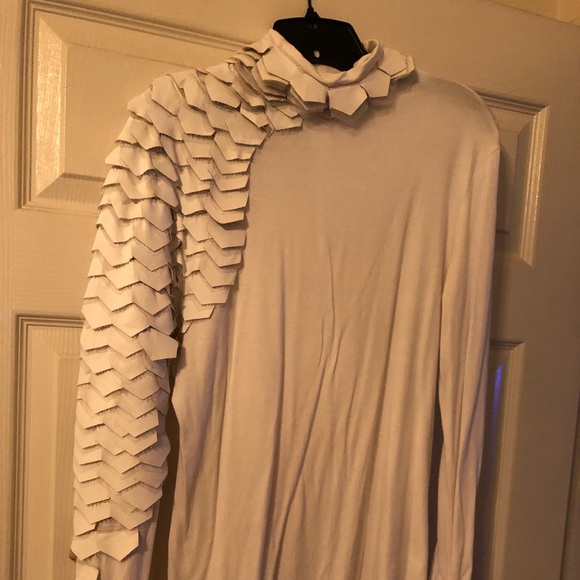 Top - Picture 3 of 4